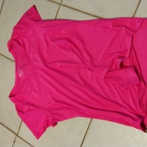 V-neck shirt (pink)